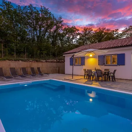 House Tranquillity Ferienhaus Gabonjin