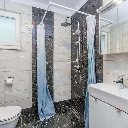 House Tranquillity * Gabonjin