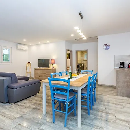 House Tranquillity Gabonjin