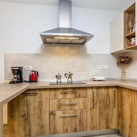 House Tranquillity * Gabonjin